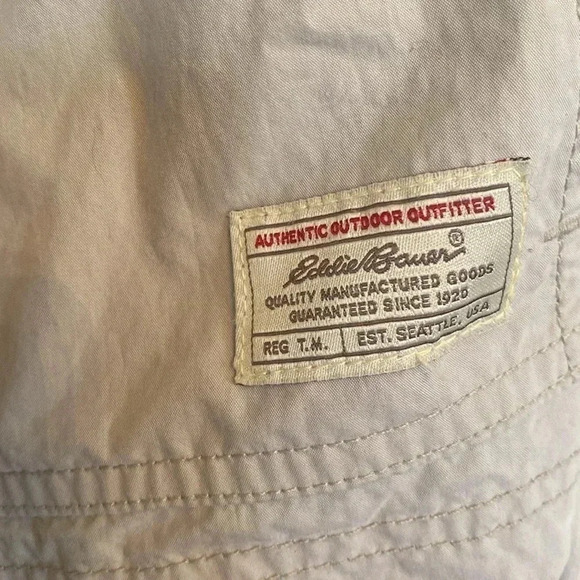 Eddie Bauer men’s small cotton/nylon vest with lots of pockets - Picture 3 of 9